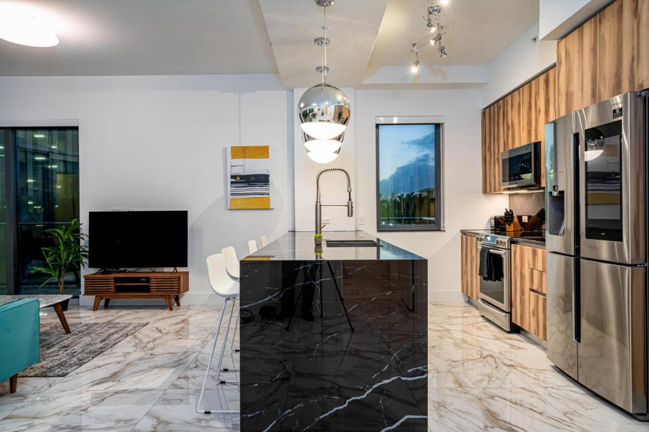 Whyhotel Midtown Miami Доръл Екстериор снимка